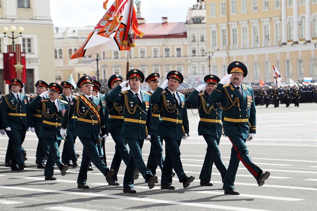 9 мая  на Дворцовой площади состоялся парад, посвящённый 72-годовщине Победы Советского народа в Великой Отечественной войне.