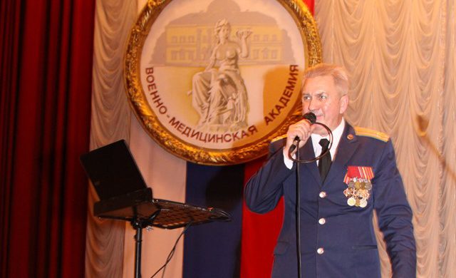 В клубе Военно-медицинской академии состоялся концерт патриотической песни.