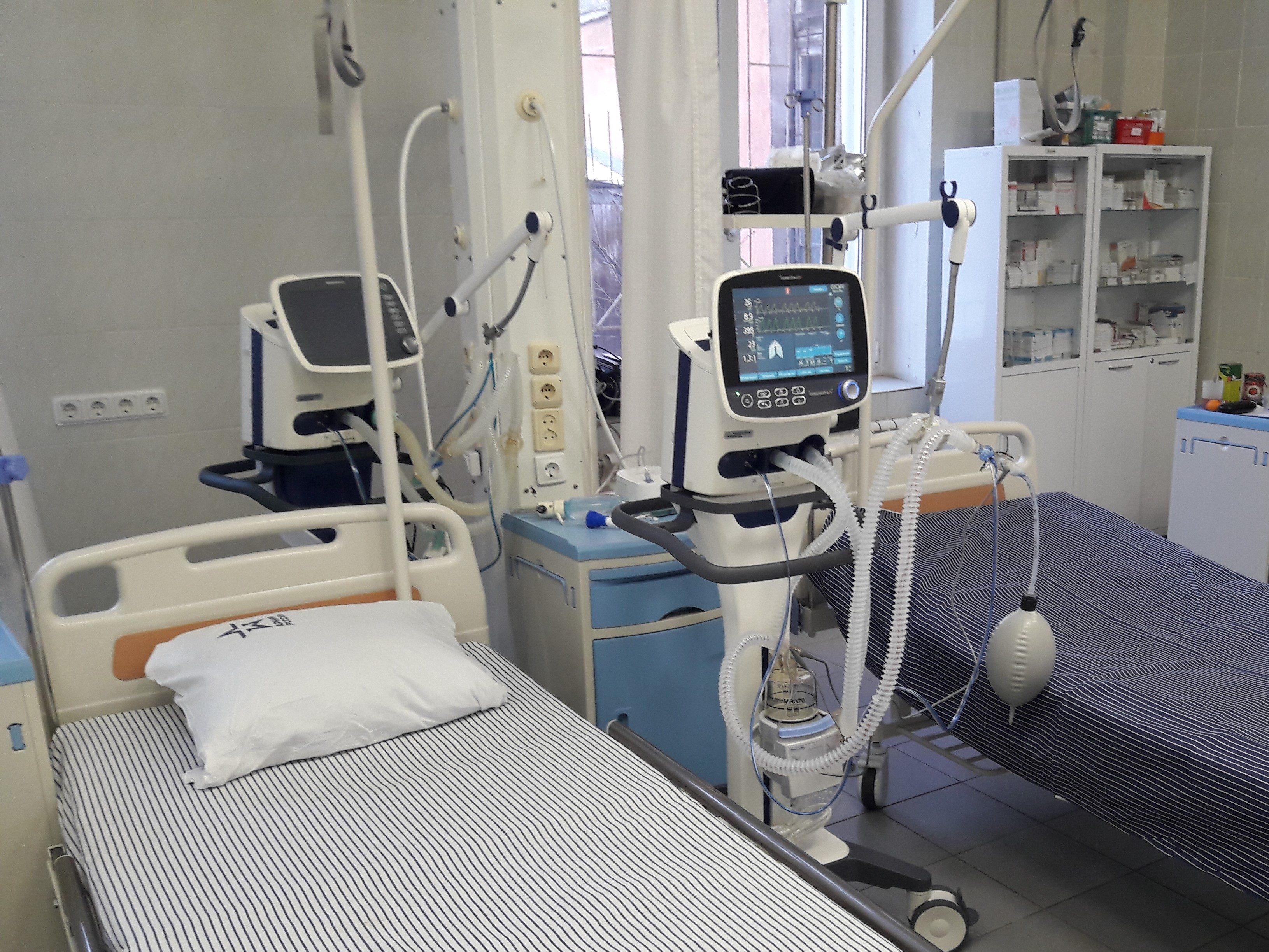В клинику анестезиологии и реаниматологии Военно-медицинской академии поступил аппарат искусственной вентиляции легких экспертного класса