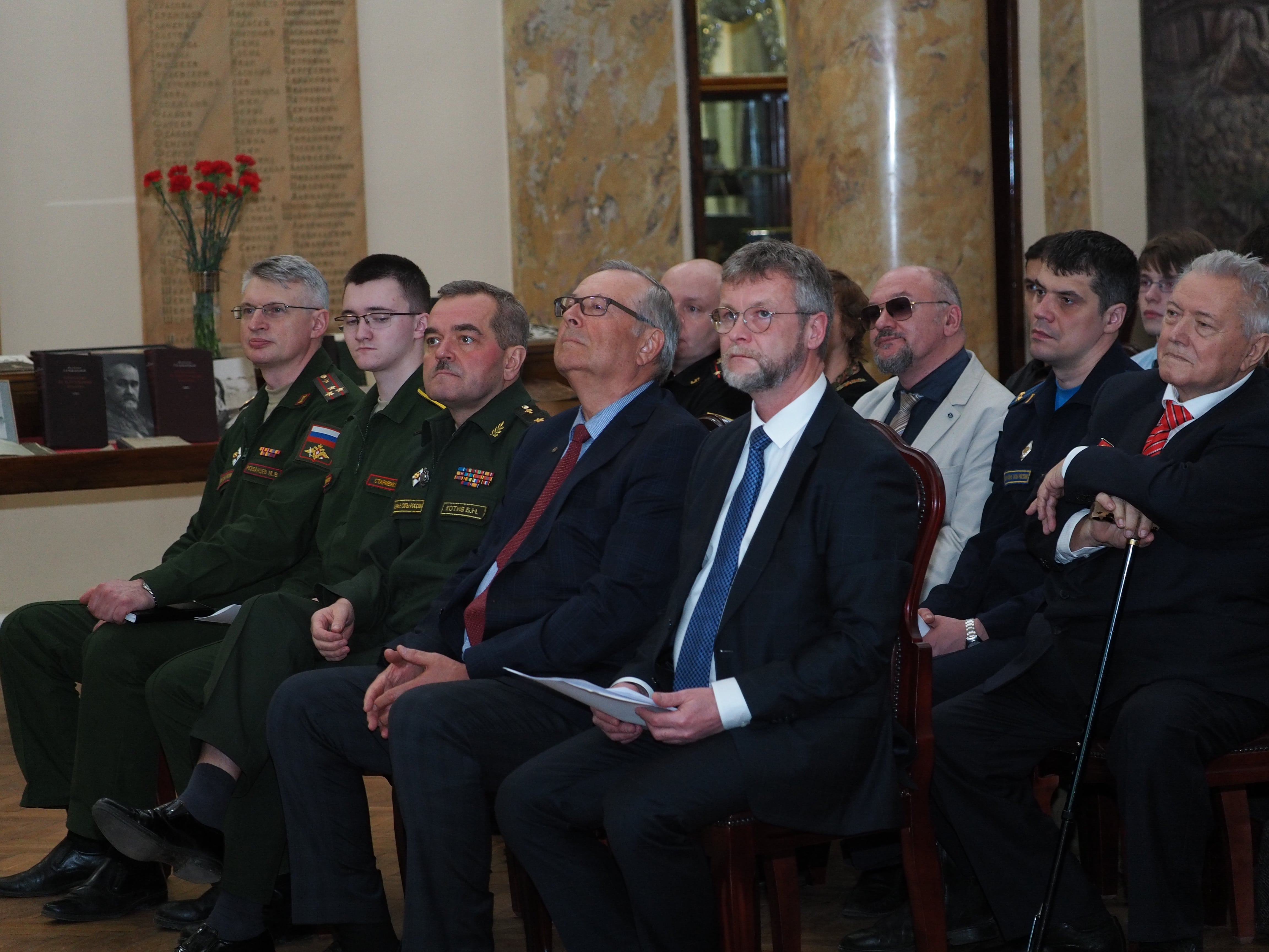 В колонном зале штаба Военно-медицинской академии прошли юбилейные «Павловские чтения»