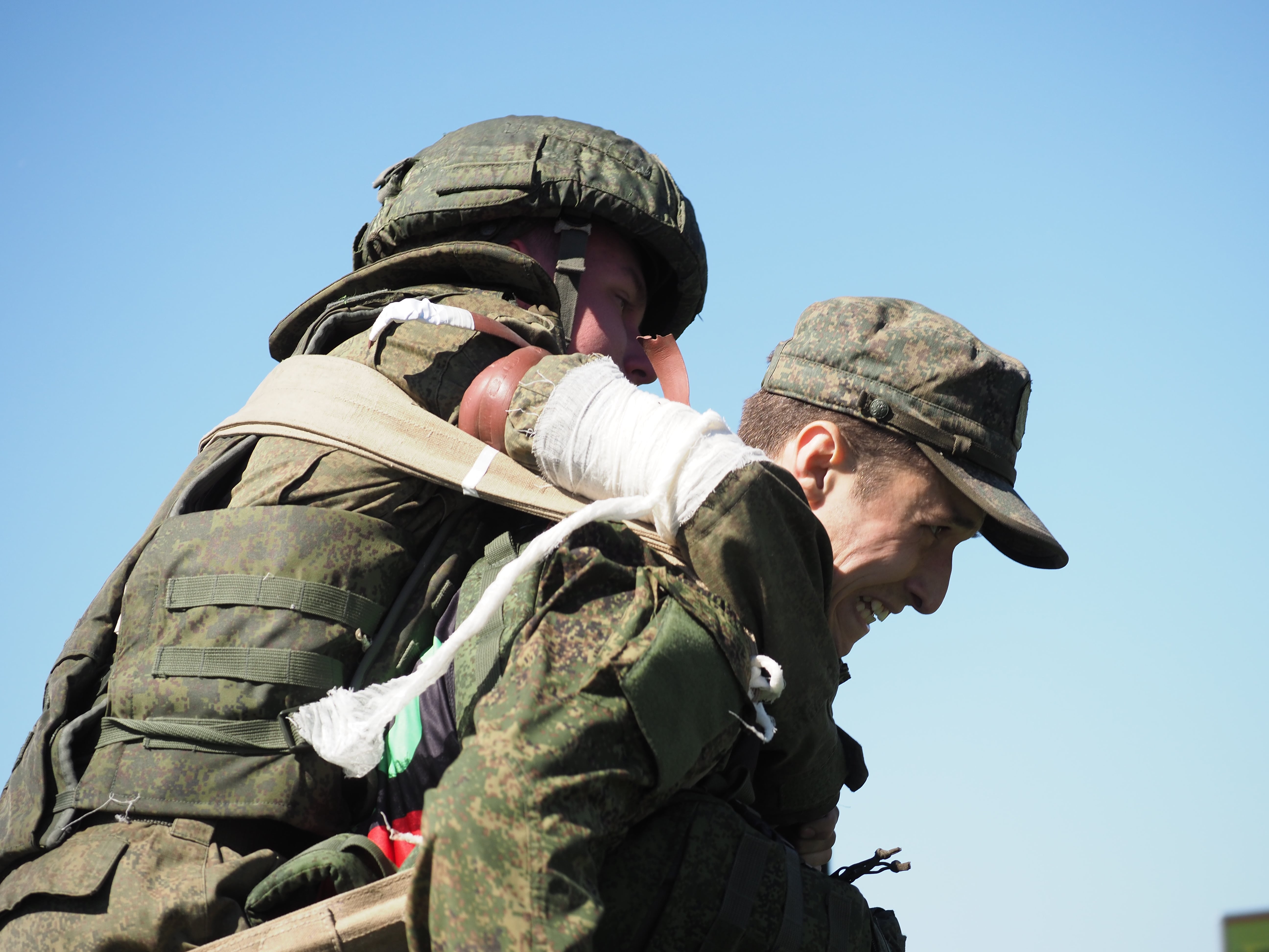 Медицинская помощь в боевых условиях