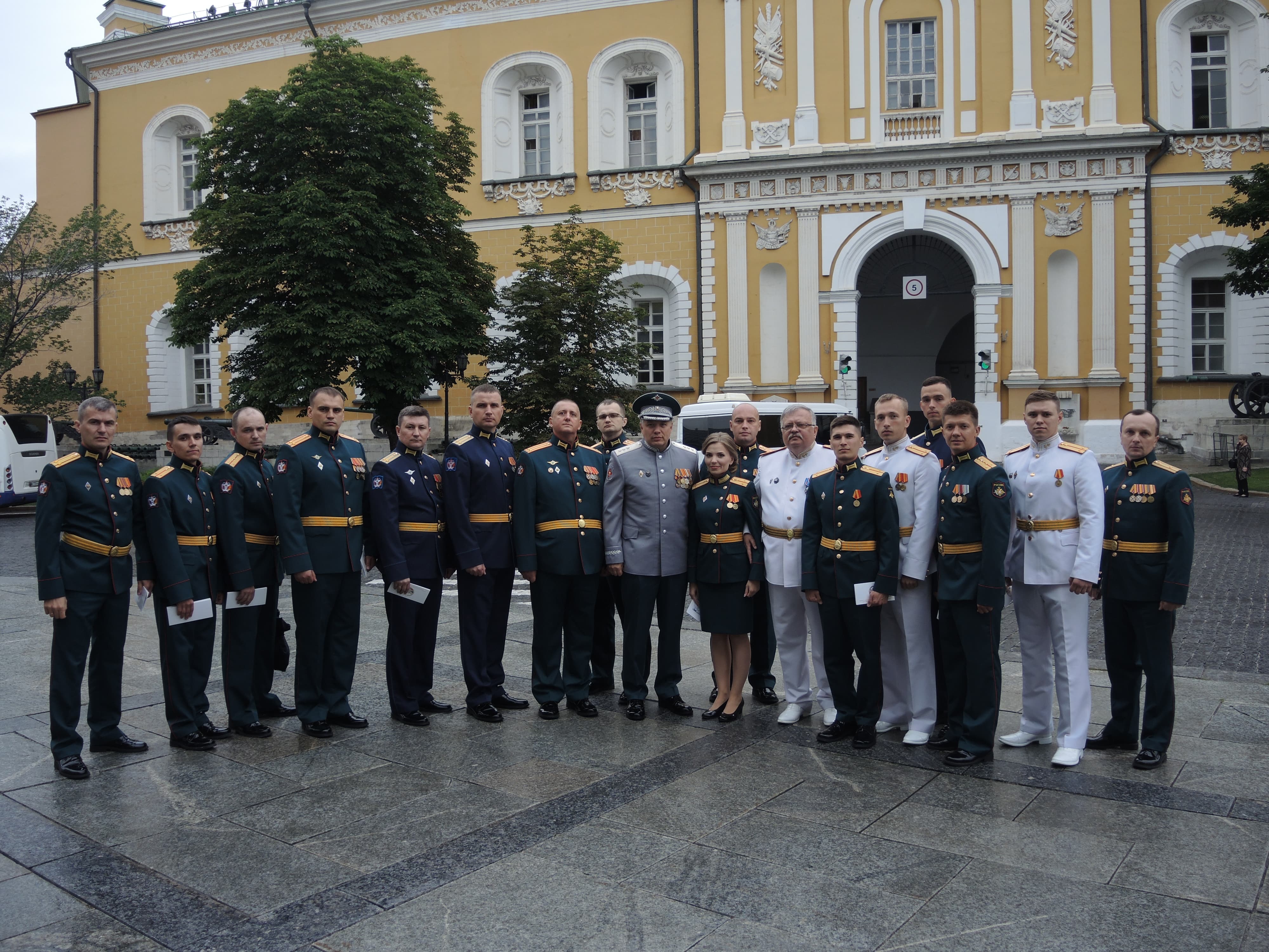 Сайт филиала академии им кирова. Выпуск ВМЕДА 2020. Выпуск военно медицинской Академии им Кирова 2021. Академия имени Кирова Санкт-Петербург. Выпуск ВМЕДА 2019.