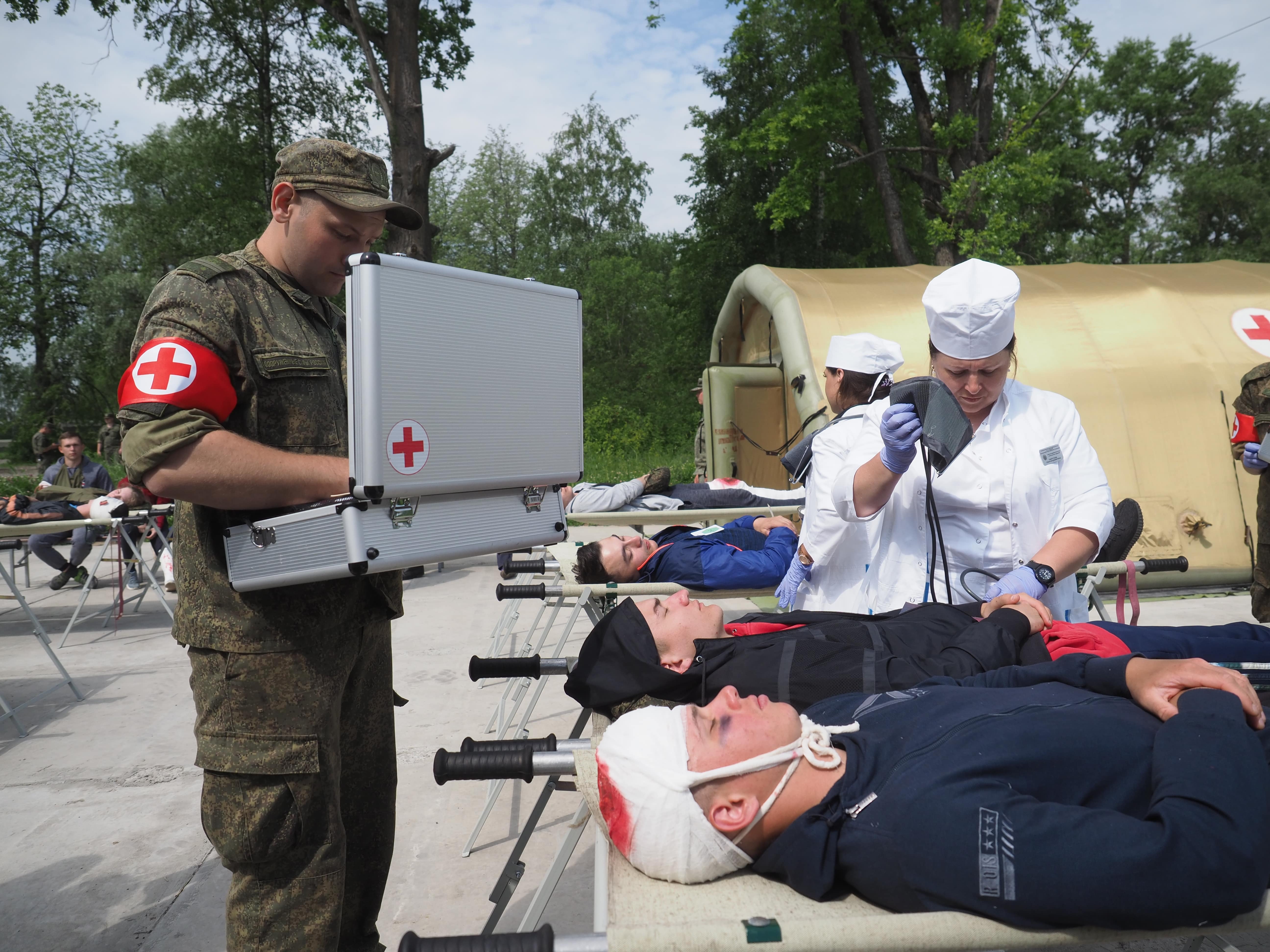 Медицинская помощь в боевых условиях