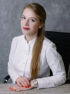 Комова Алёна Александровна