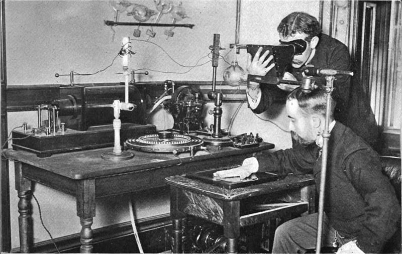 125 лет назад  профессор Николай Егоров выполнил первые рентгенограммы верхней конечности человека