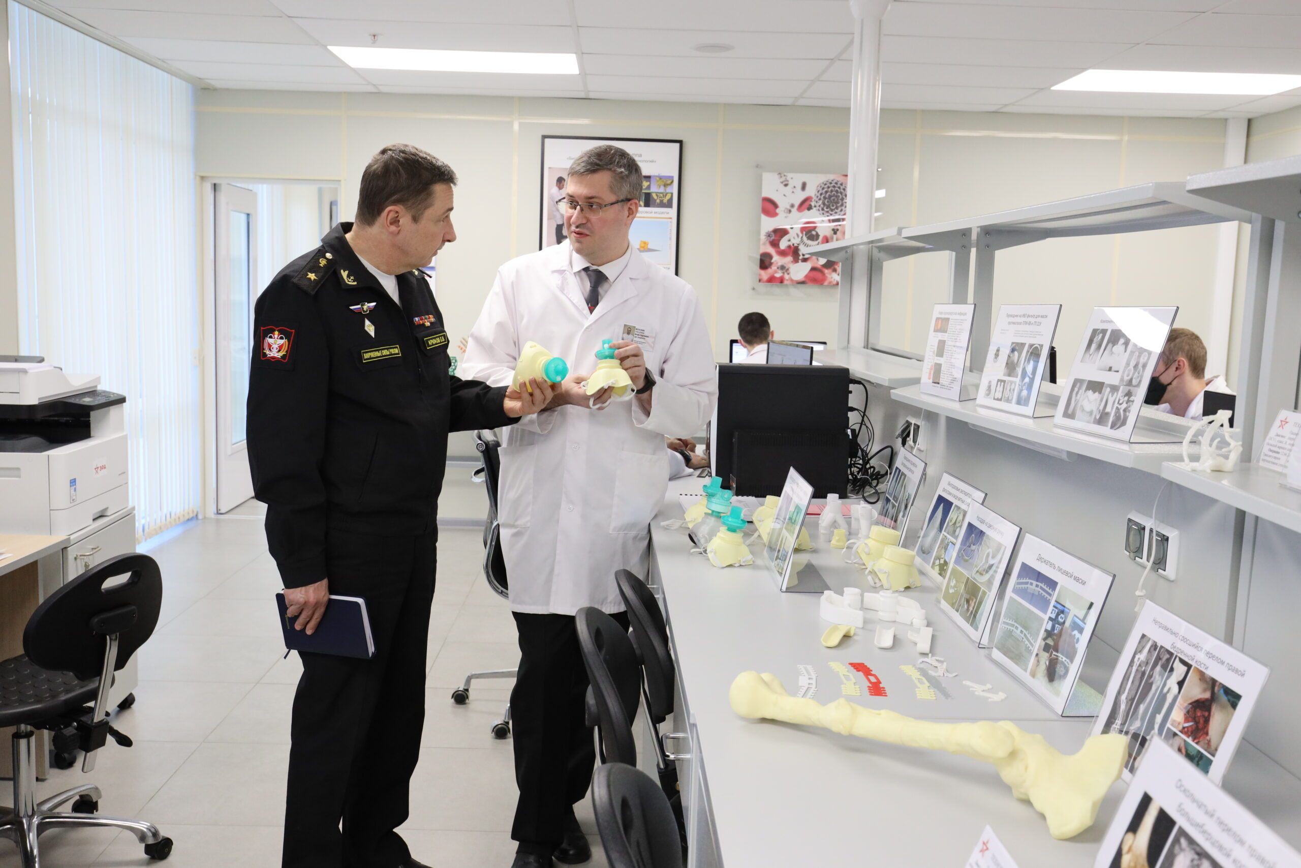 Начальник Военно-медицинской академии посетил военный инновационный технополис ЭРА