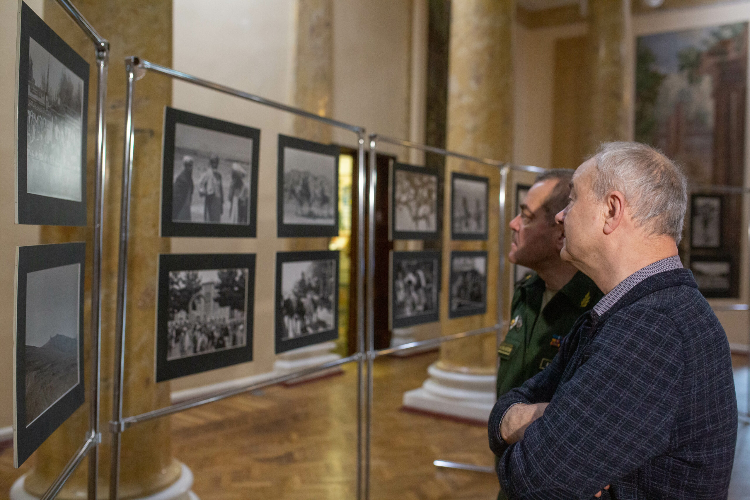 В академии открылась выставка, посвященная годовщине вывода советских войск из Афганистана