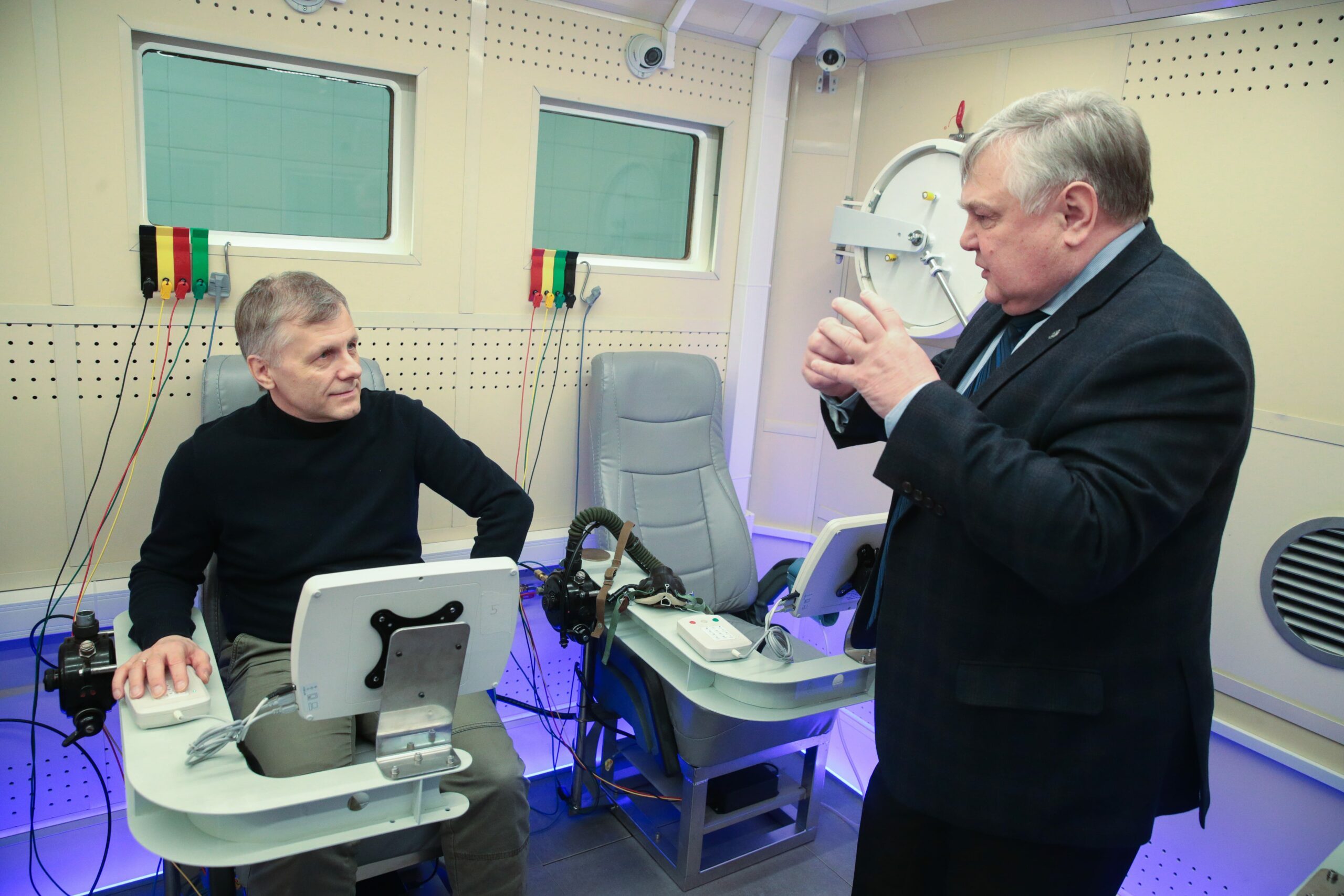 На кафедре авиационной и космической медицины прошла встреча с Героем России, летчиком-космонавтом Андреем Борисенко