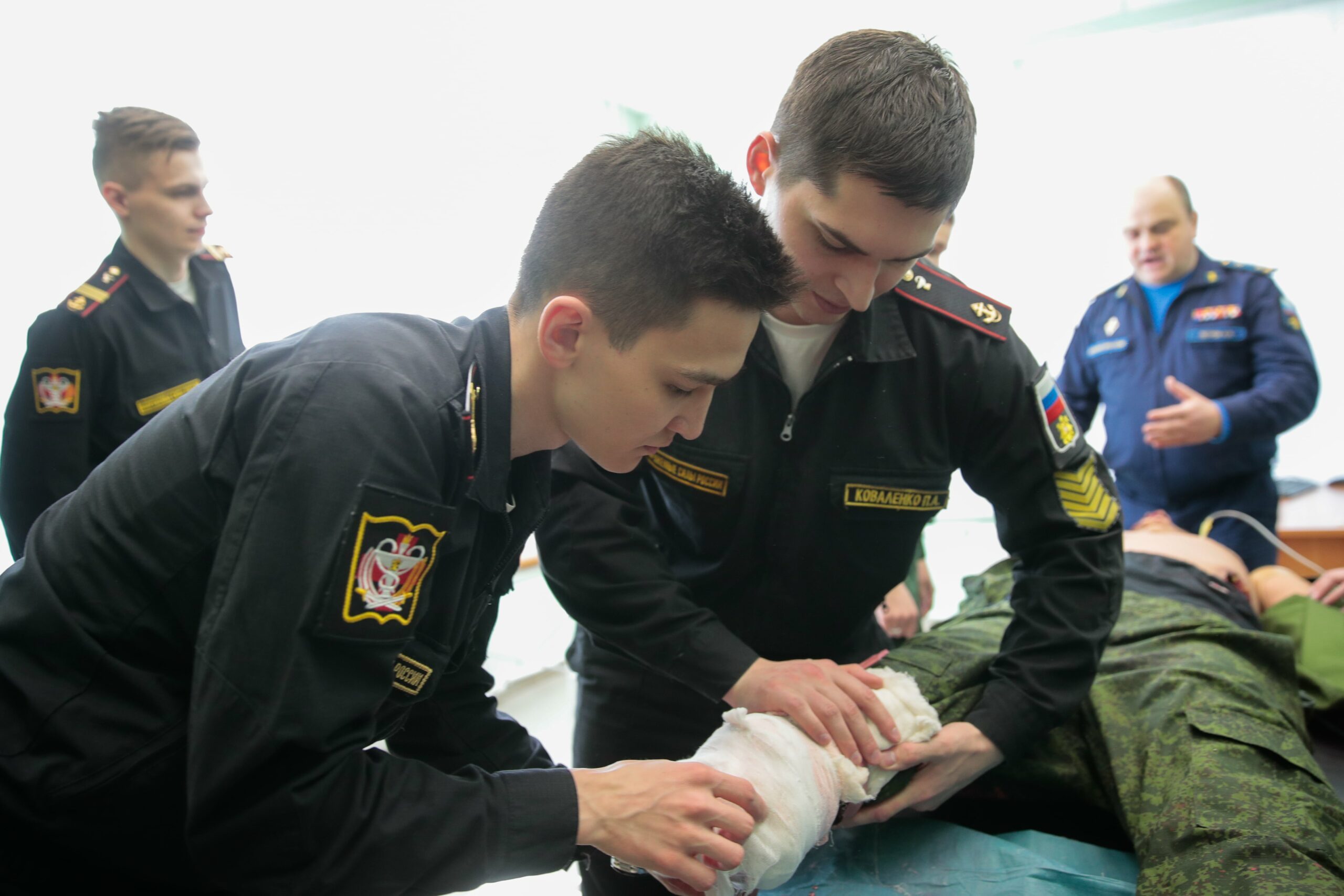 Курсы военной медицины. Военно-медицинская Академия имени с м Кирова курсанты. Курсанты ВМЕДА на Украине. Мишкин ВМЕДА. Мурашко ВМЕДА.