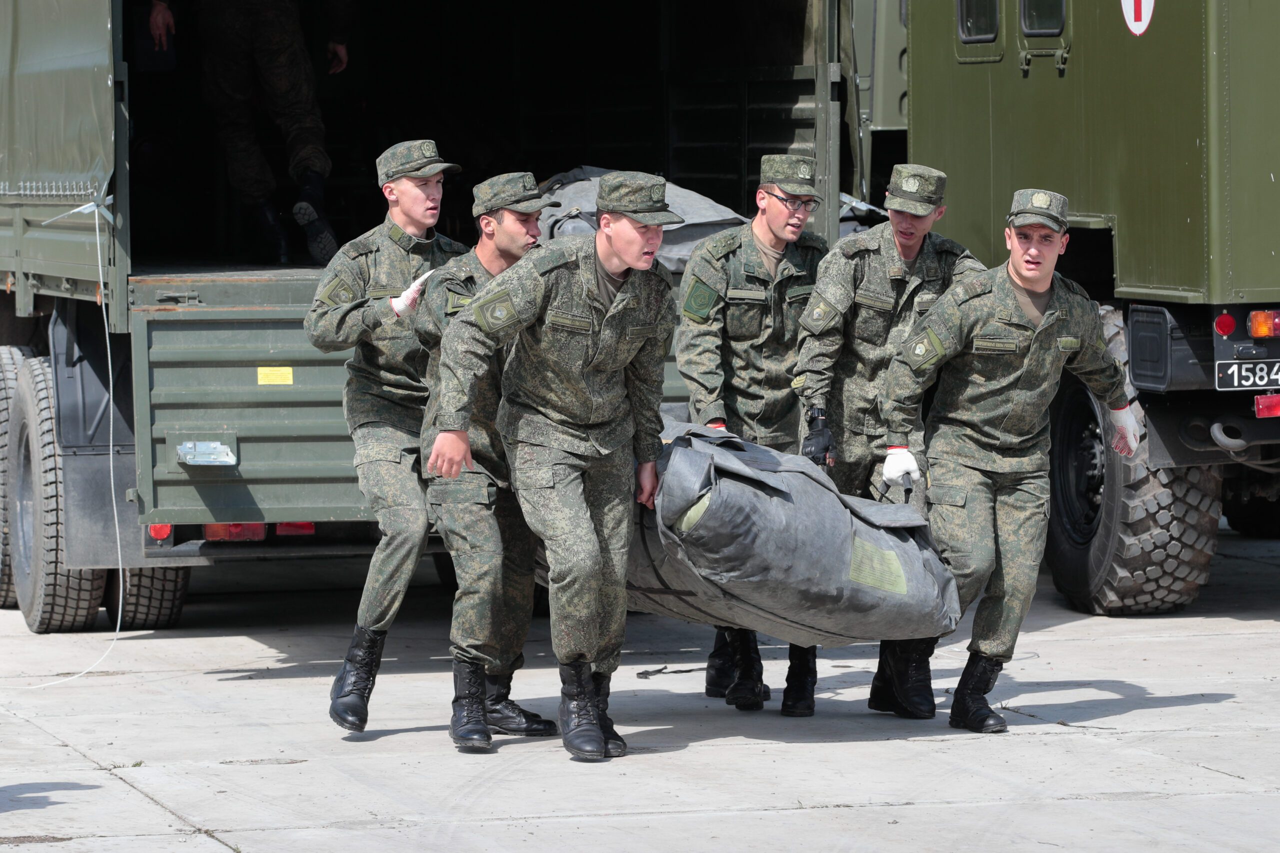 В Ленинградской области открылись всеармейские соревнования по развертыванию военно-полевых госпиталей