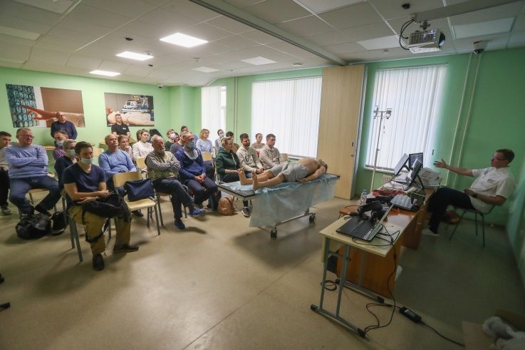 Тюменские врачи осваивают курс Военно-медицинской академии по приёму пострадавших
