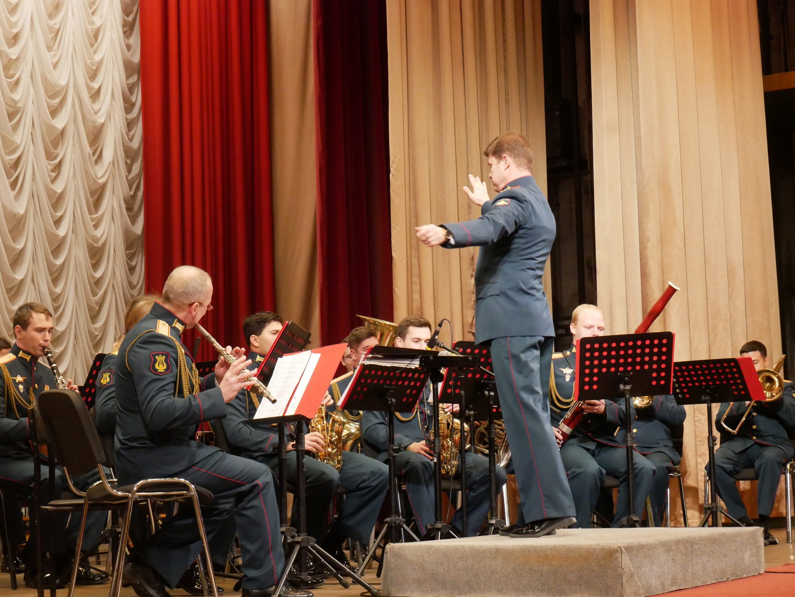 Главная музыка России в исполнении оркестра Военно-медицинской академии