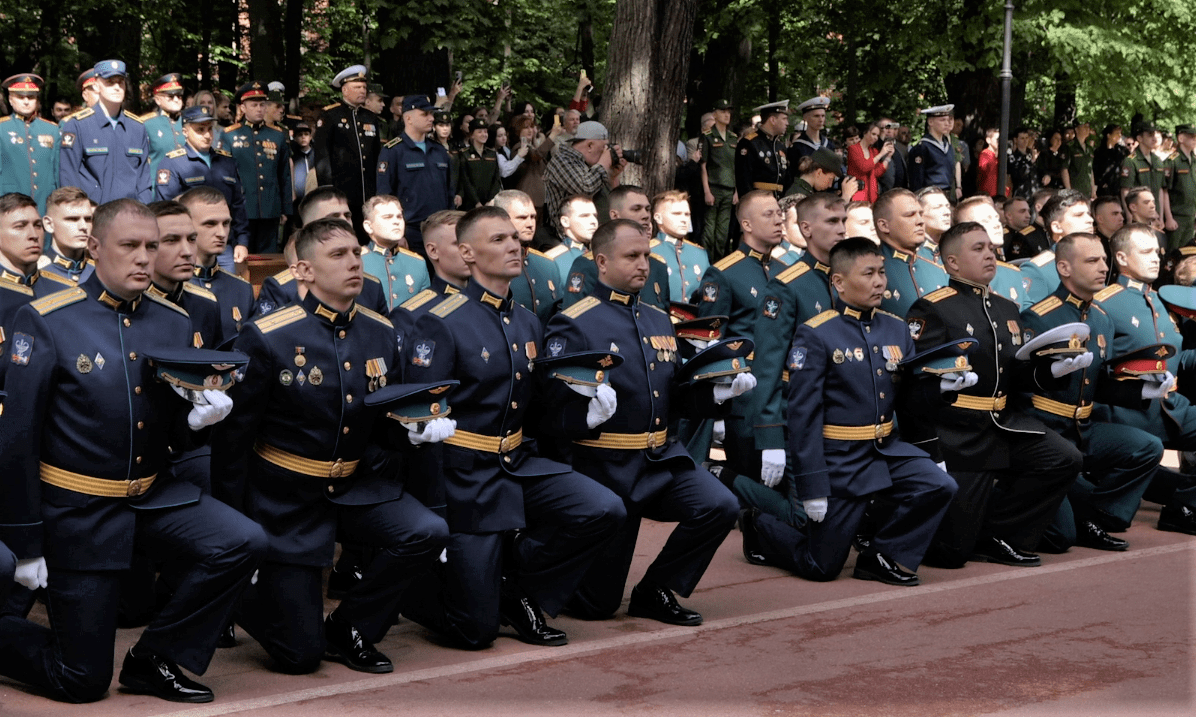 Военно медицинская академия платные услуги. Выпуск Академия ВУНЦ ВМА Кузнецова. Выпуск ВМЕДА 2022. Выпуск военно медицинской Академии 2022г. Военная медицинская Академия Кирова.