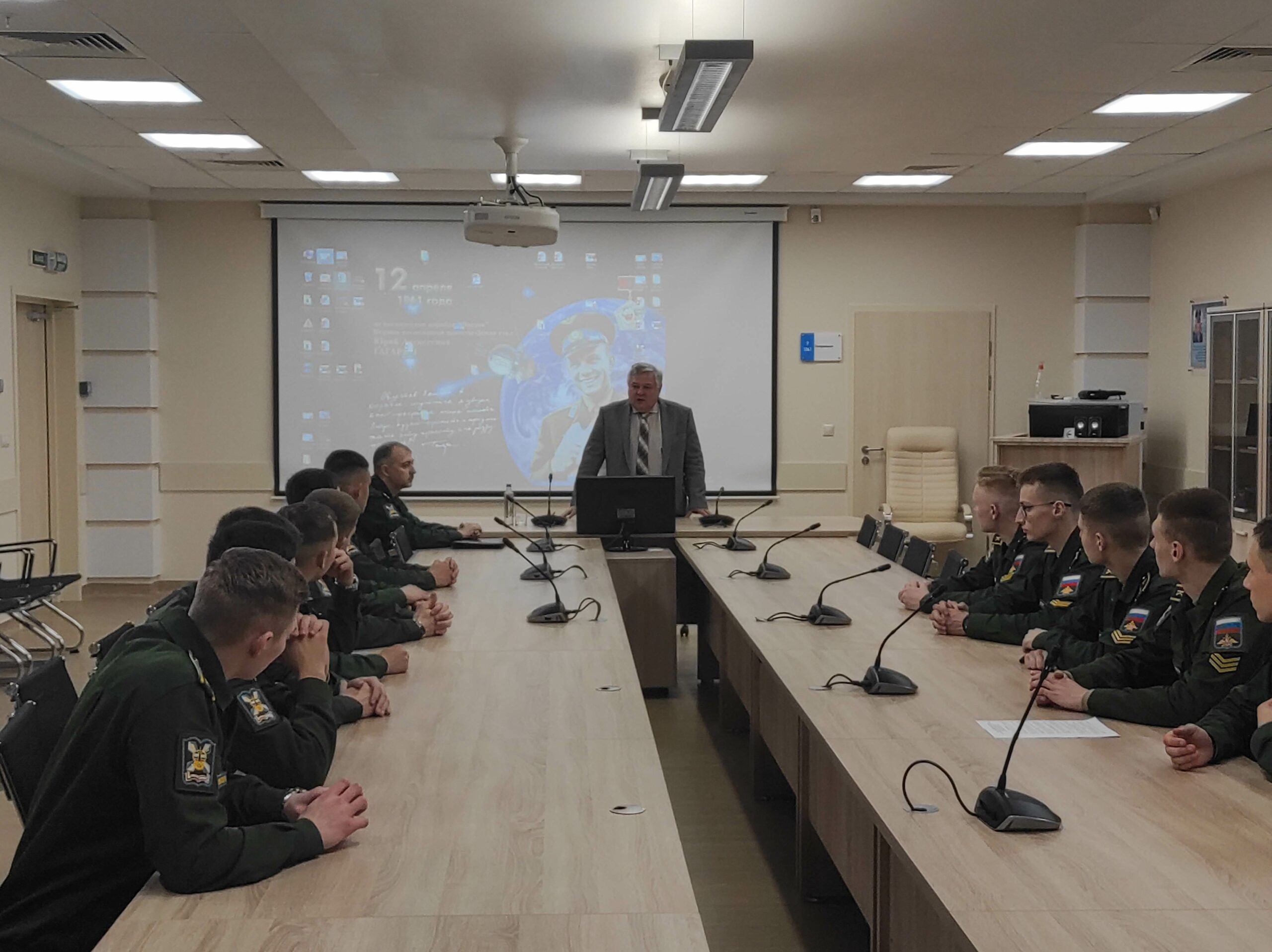 Курсанты Военно-космической академии имени А.Ф. Можайского посетили с экскурсией Военно-медицинскую академию