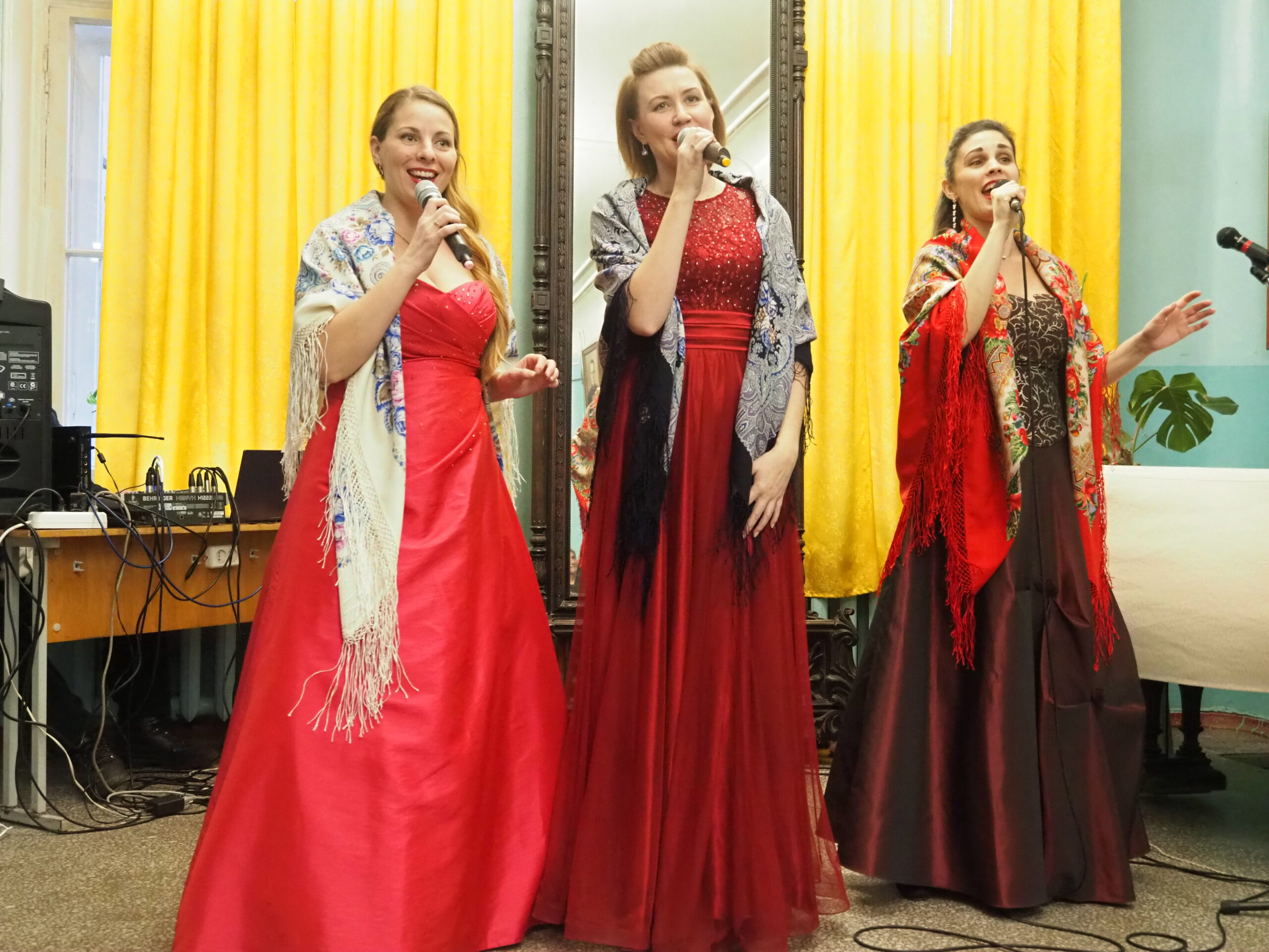 Музыкальный коллектив «Невская опера» дал концерт для пациентов и сотрудников Военно-медицинской академии