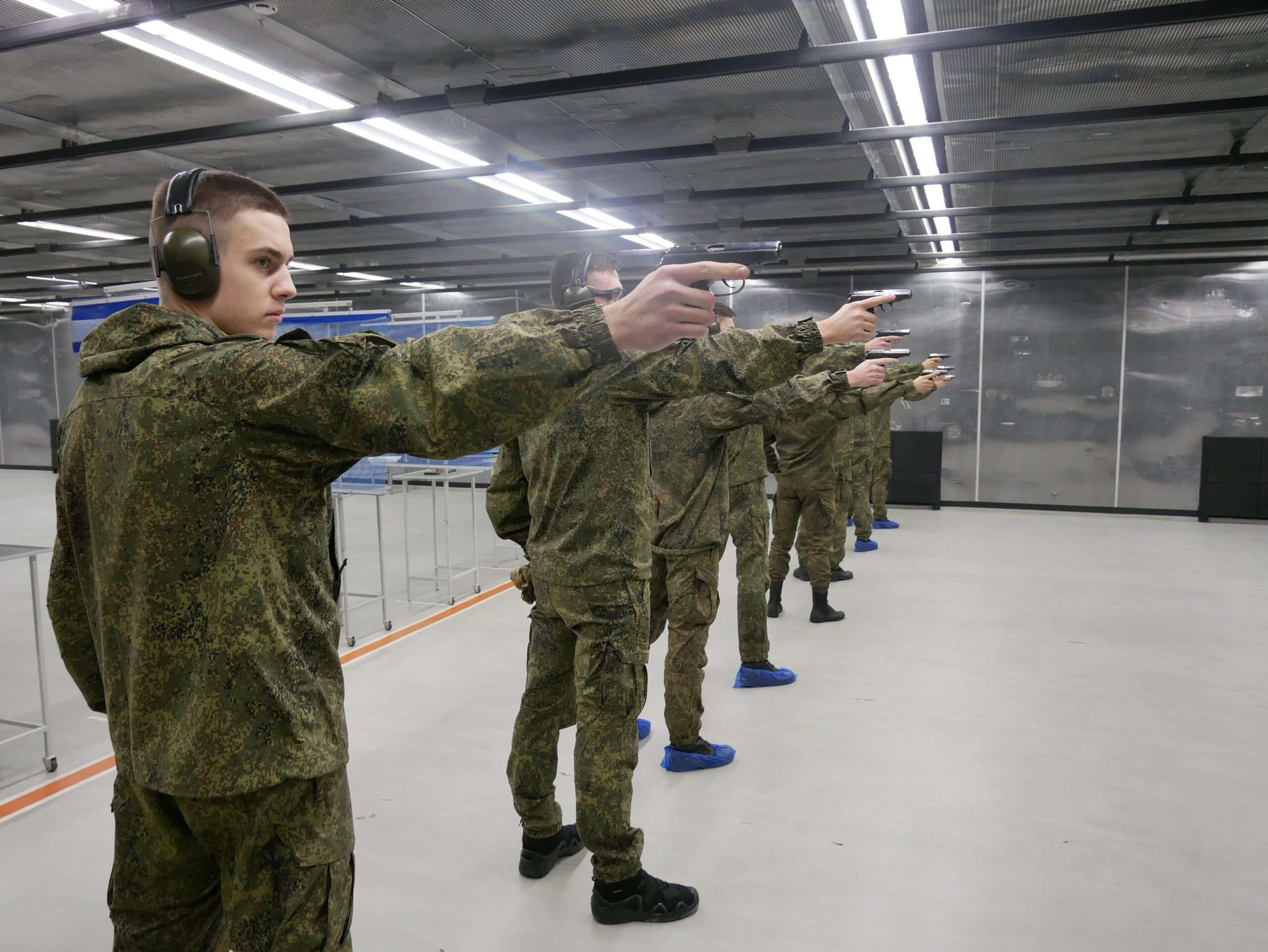 В Военно-медицинской академии прошел чемпионат по стрельбе из штатного оружия