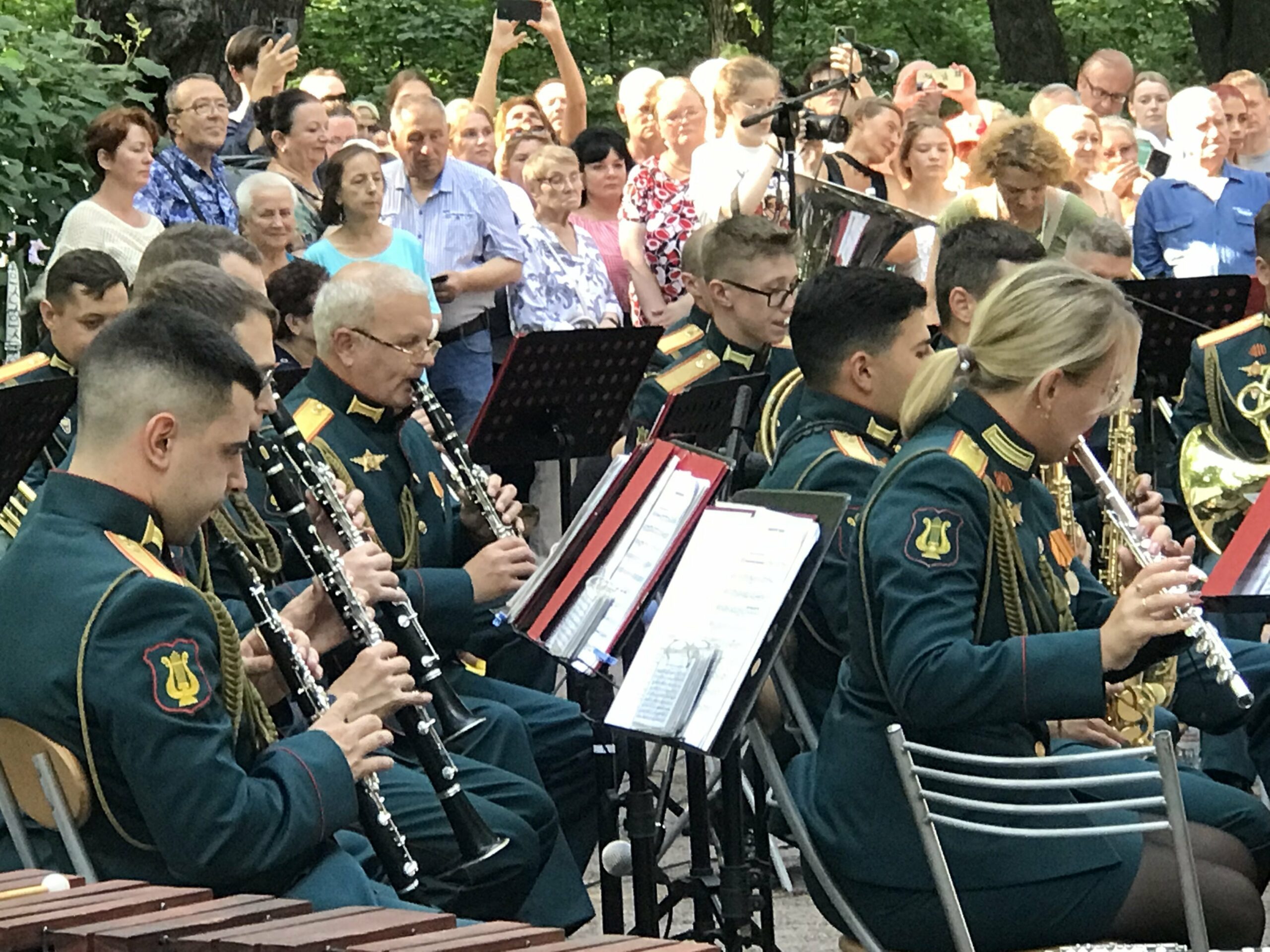 Оркестр академии выступил в Летнем саду для жителей и гостей нашего города