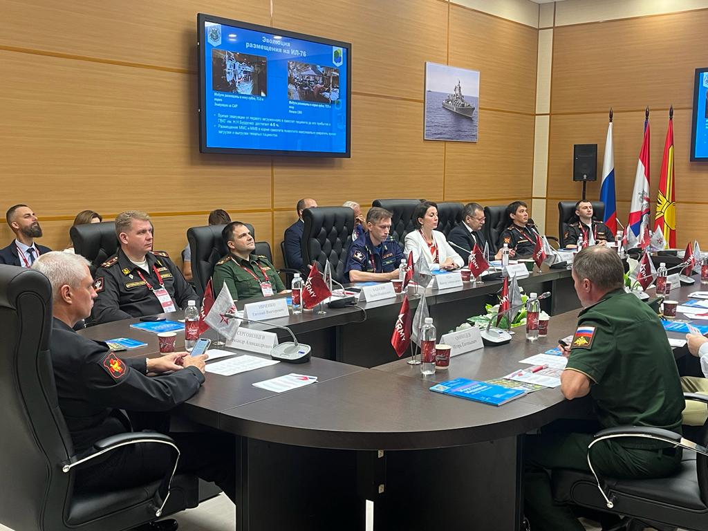 Вопросы боевой травмы на форуме «Армия» обсудили ведущие хирурги Военно-медицинской академии и центральных госпиталей Вооруженных Сил Российской Федерации