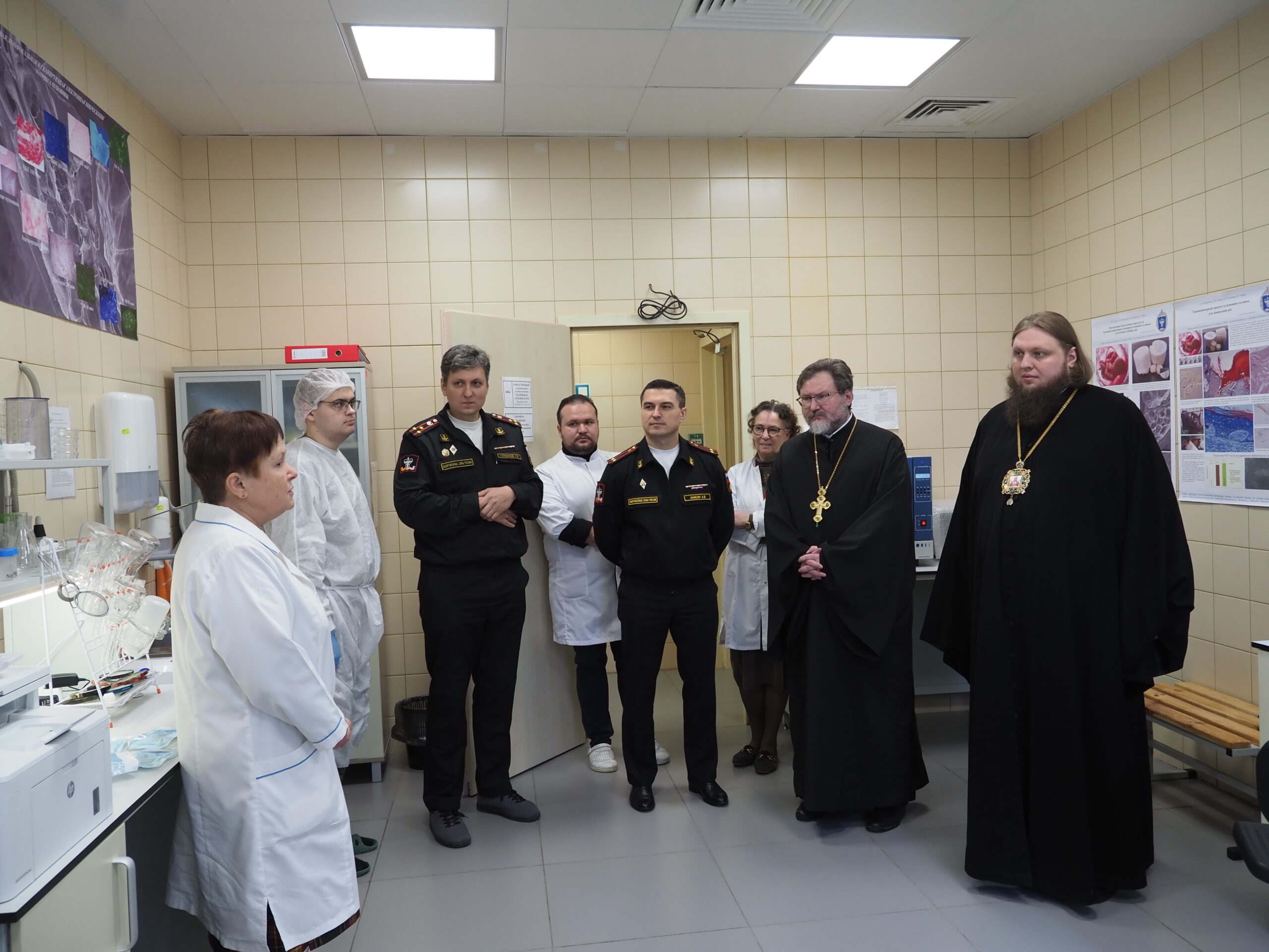 Научно-исследовательский центр Военно-медицинской академии посетили члены Синодальной комиссии по биоэтике Священного Синода Русской Православной Церкви