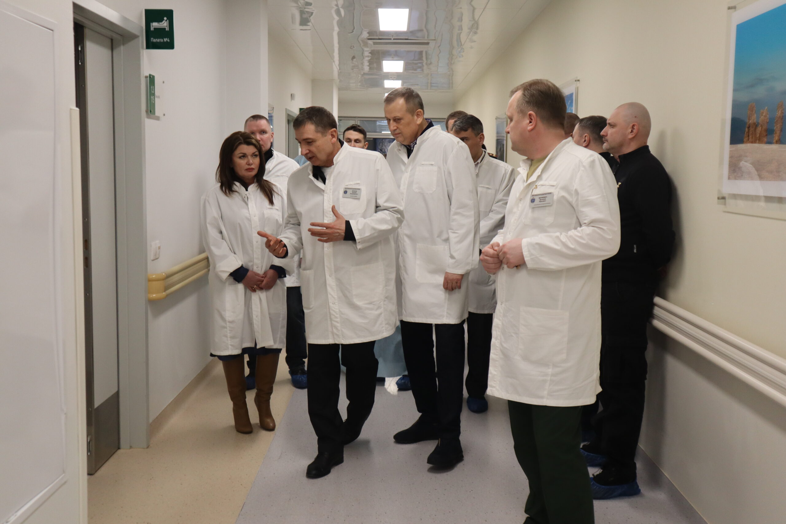 Губернатор Ленинградской области Александр Дрозденко посетил Военно-медицинскую академию