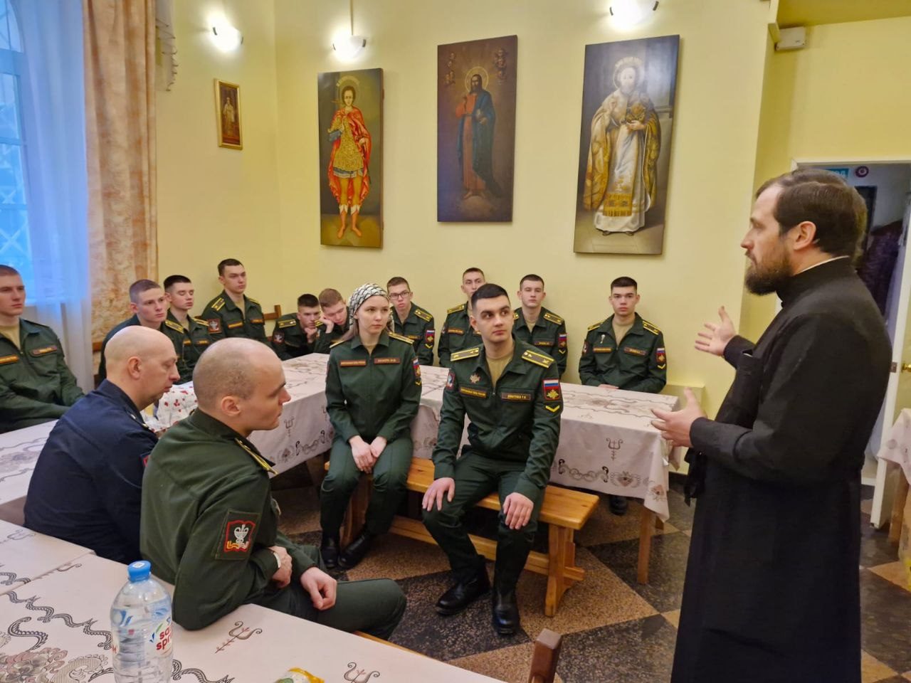 В Год семьи курсантам Военно-медицинской академии рассказали о роли семьи в православии