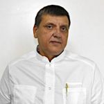 АКСЕНОВ Владимир Владимирович – заведующий терапевтическим отделением, врач-терапевт, кандидат медицинских наук