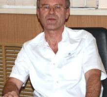 СТАЦЕНКО Анатолий Васильевич, заместитель заведующего клиники, опыт работы 30 лет, врач высшей категории, доктор медицинских наук (2010 г.). Заслуженный врач Российской Федерации. Выпускник Военно-медицинской академии имени С.М. Кирова (1987 г.)