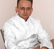 ХАЙРУТДИНОВ Владислав Ринатович, ассистент кафедры, опыт работы 17 лет, врач высшей категории, доктор медицинских наук (2013 г.). Окончил Самарский медицинский институт (1999 г.)