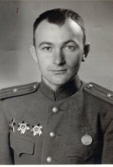 Майор медицинской службы В.А.
Долинин в победном 1945 году