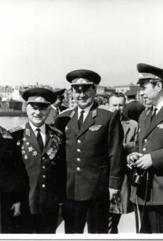 Встреча с однокурсниками каждый год 9 мая