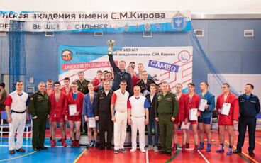 1-е место и кубок за наилучший результат в борьбе между факультетами по самбо